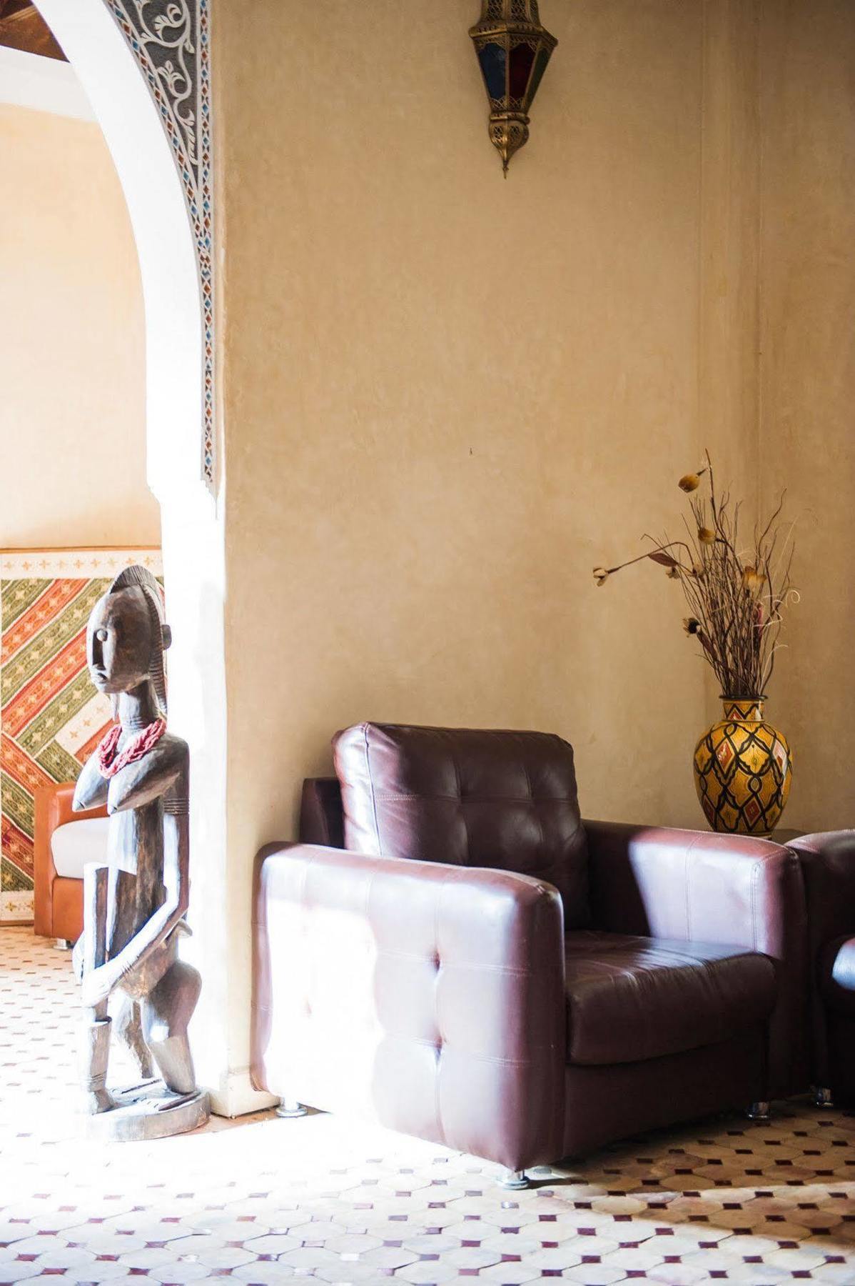 ホテル Kasbah Ait Oumghar ドゥムナット エクステリア 写真