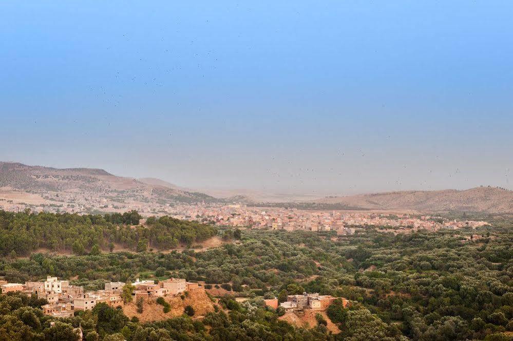 ホテル Kasbah Ait Oumghar ドゥムナット エクステリア 写真