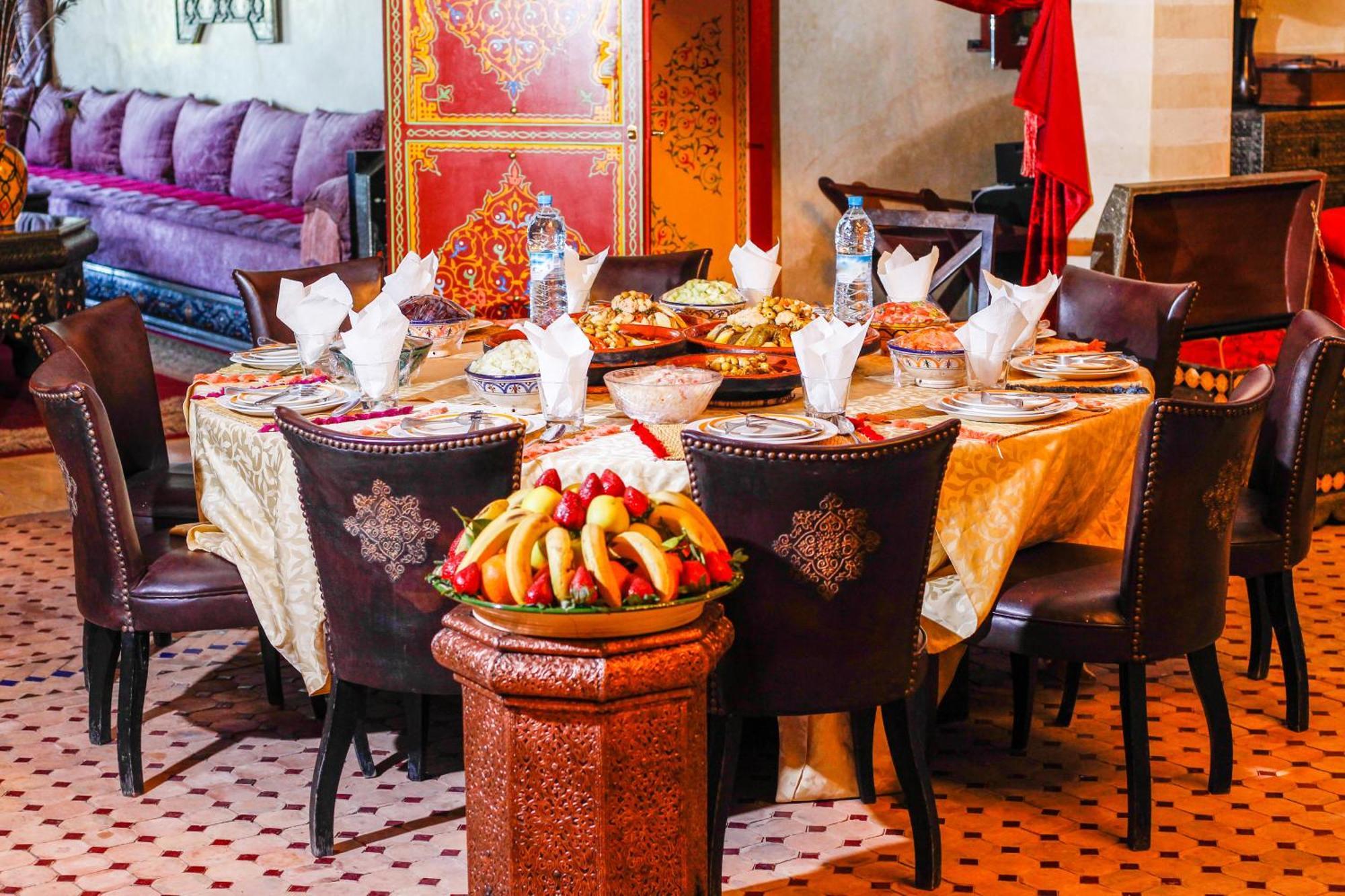 ホテル Kasbah Ait Oumghar ドゥムナット エクステリア 写真