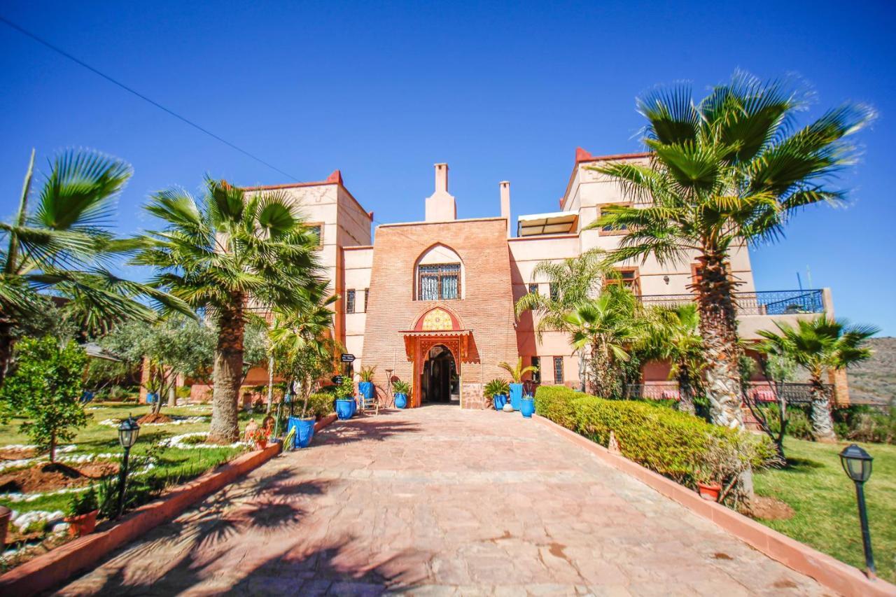 ホテル Kasbah Ait Oumghar ドゥムナット エクステリア 写真
