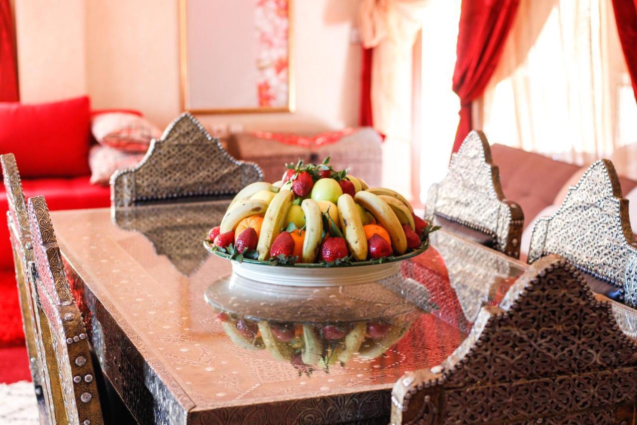 ホテル Kasbah Ait Oumghar ドゥムナット エクステリア 写真